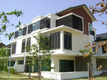 Strata Detached Houses